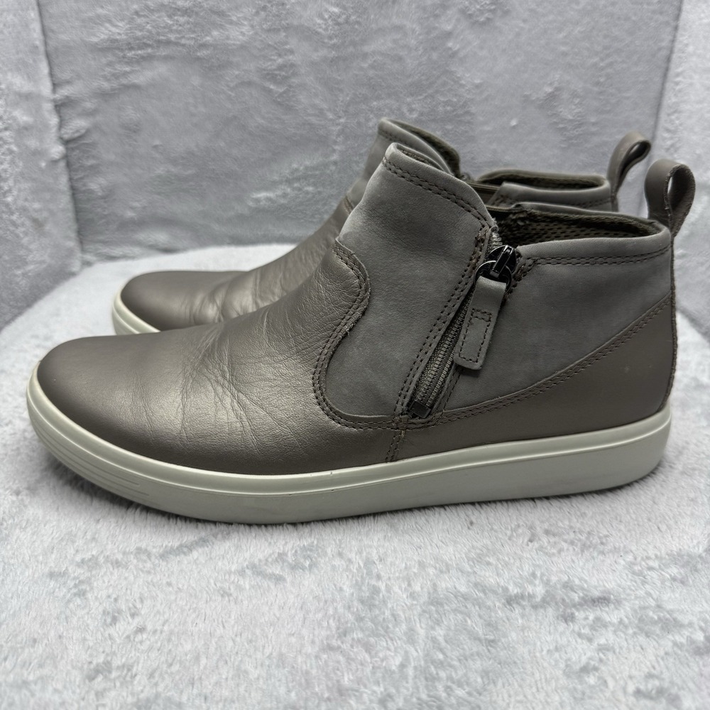 ECCO Soft 7 Women's 38 Gray Leather Nubuck Side Zip Ankle Bootie Sneakers
